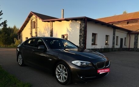 BMW 5 серия, 2012 год, 1 650 000 рублей, 2 фотография