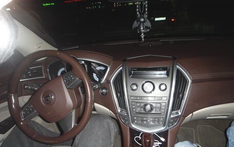Cadillac SRX II рестайлинг, 2012 год, 1 400 000 рублей, 11 фотография