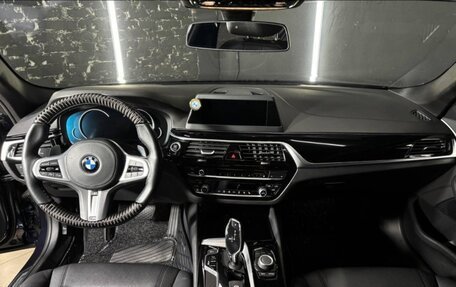 BMW 5 серия, 2019 год, 3 855 000 рублей, 7 фотография