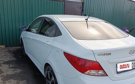Hyundai Solaris II рестайлинг, 2011 год, 909 000 рублей, 3 фотография