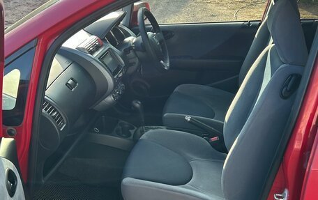 Honda Fit III, 2004 год, 250 000 рублей, 5 фотография