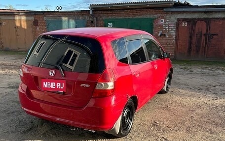 Honda Fit III, 2004 год, 250 000 рублей, 4 фотография