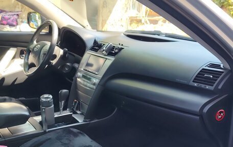 Toyota Camry, 2007 год, 950 000 рублей, 4 фотография