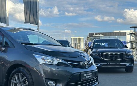 Toyota Verso I, 2013 год, 1 254 000 рублей, 11 фотография