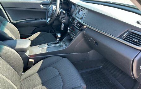KIA Optima IV, 2017 год, 1 560 000 рублей, 26 фотография