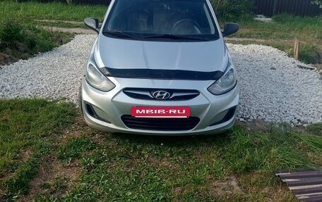 Hyundai Solaris II рестайлинг, 2013 год, 410 000 рублей, 9 фотография