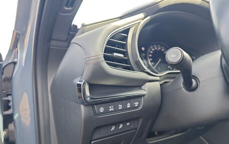 Mazda 3, 2019 год, 2 000 000 рублей, 12 фотография