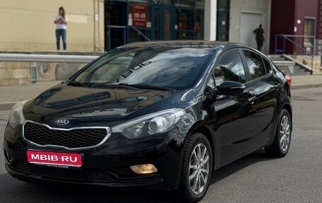 KIA Cerato III, 2014 год, 900 000 рублей, 1 фотография
