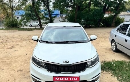 KIA Rio III рестайлинг, 2015 год, 936 000 рублей, 1 фотография
