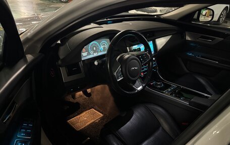 Jaguar XF II, 2018 год, 2 450 000 рублей, 10 фотография