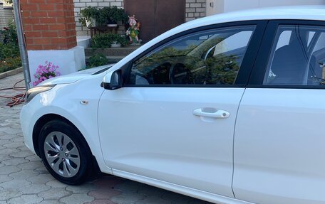 KIA Rio IV, 2018 год, 1 150 000 рублей, 4 фотография