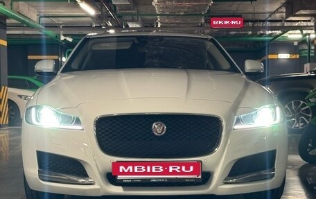 Jaguar XF II, 2018 год, 2 450 000 рублей, 5 фотография