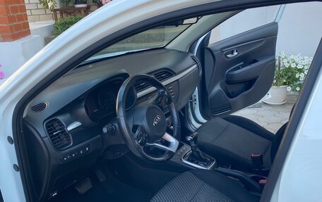 KIA Rio IV, 2018 год, 1 150 000 рублей, 14 фотография