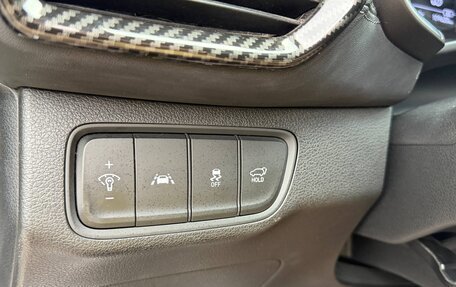 Hyundai Santa Fe IV, 2018 год, 2 750 000 рублей, 6 фотография