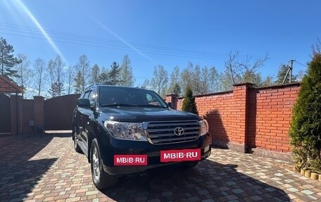 Toyota Land Cruiser 200, 2010 год, 3 300 000 рублей, 2 фотография