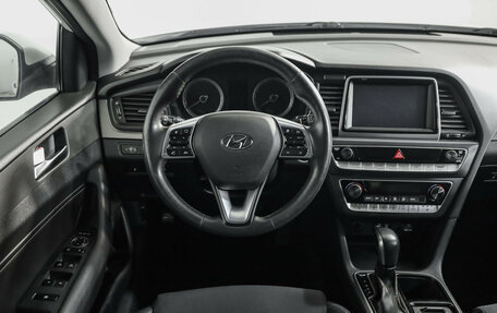 Hyundai Sonata VII, 2018 год, 1 599 000 рублей, 11 фотография