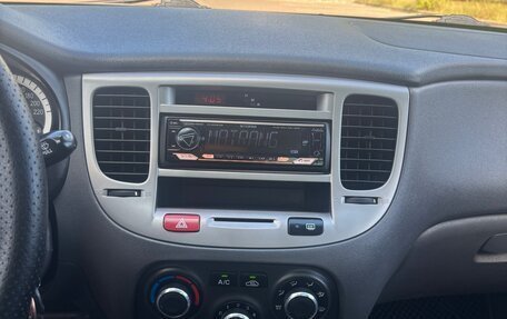 KIA Rio II, 2006 год, 380 000 рублей, 17 фотография