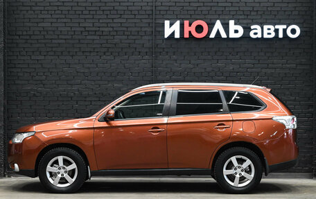 Mitsubishi Outlander III рестайлинг 3, 2013 год, 950 000 рублей, 8 фотография