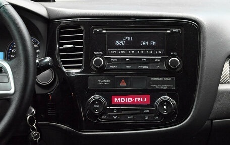 Mitsubishi Outlander III рестайлинг 3, 2013 год, 950 000 рублей, 14 фотография