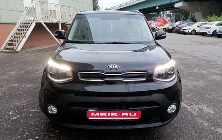 KIA Soul II рестайлинг, 2017 год, 1 800 000 рублей, 3 фотография