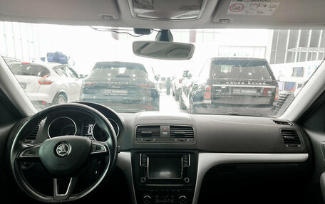 Skoda Yeti I рестайлинг, 2016 год, 1 258 000 рублей, 18 фотография
