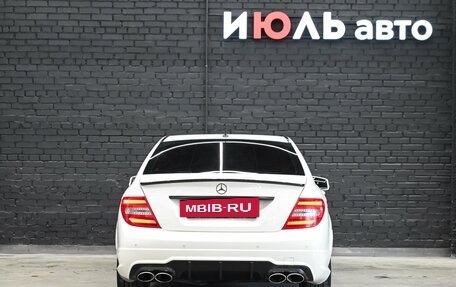Mercedes-Benz C-Класс, 2011 год, 1 300 000 рублей, 5 фотография
