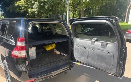Toyota Land Cruiser Prado 150 рестайлинг 2, 2014 год, 3 240 000 рублей, 10 фотография