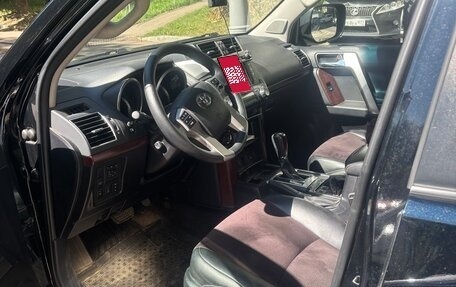 Toyota Land Cruiser Prado 150 рестайлинг 2, 2014 год, 3 240 000 рублей, 6 фотография