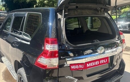 Toyota Land Cruiser Prado 150 рестайлинг 2, 2014 год, 3 240 000 рублей, 11 фотография