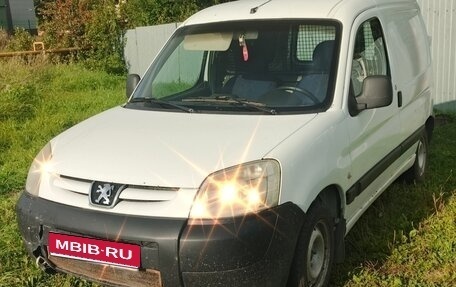 Peugeot Partner II рестайлинг 2, 2010 год, 380 000 рублей, 1 фотография