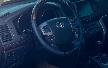 Toyota Land Cruiser 200, 2009 год, 2 050 000 рублей, 4 фотография