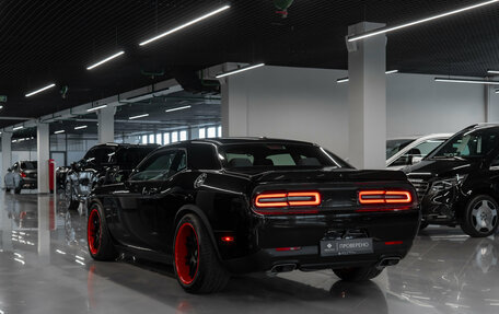 Dodge Challenger III рестайлинг 2, 2019 год, 4 750 000 рублей, 4 фотография