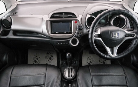 Honda Fit III, 2009 год, 699 000 рублей, 11 фотография