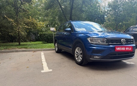 Volkswagen Tiguan II, 2020 год, 1 790 000 рублей, 3 фотография