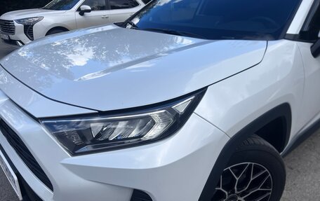 Toyota RAV4, 2022 год, 3 100 000 рублей, 3 фотография