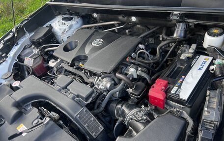 Toyota RAV4, 2022 год, 3 100 000 рублей, 24 фотография