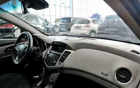 Chevrolet Cruze II, 2010 год, 290 000 рублей, 13 фотография