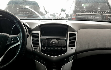 Chevrolet Cruze II, 2010 год, 290 000 рублей, 18 фотография