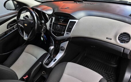 Chevrolet Cruze II, 2012 год, 899 000 рублей, 10 фотография