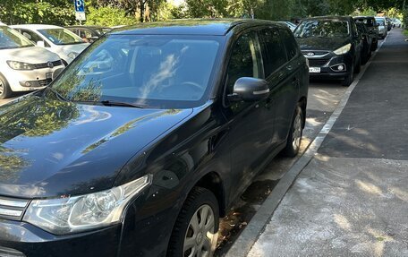 Mitsubishi Outlander III рестайлинг 3, 2012 год, 1 000 000 рублей, 3 фотография