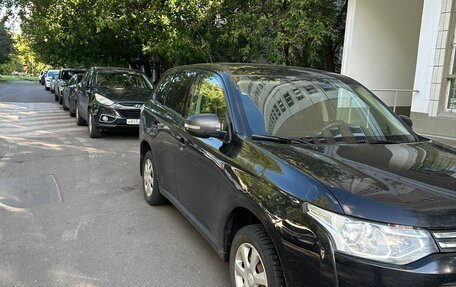 Mitsubishi Outlander III рестайлинг 3, 2012 год, 1 000 000 рублей, 4 фотография