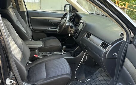 Mitsubishi Outlander III рестайлинг 3, 2012 год, 1 000 000 рублей, 8 фотография
