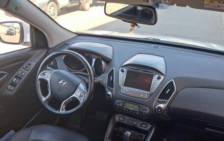 Hyundai ix35 I рестайлинг, 2013 год, 1 050 000 рублей, 9 фотография