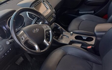 Hyundai ix35 I рестайлинг, 2013 год, 1 050 000 рублей, 10 фотография