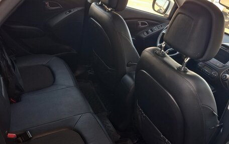 Hyundai ix35 I рестайлинг, 2013 год, 1 050 000 рублей, 13 фотография