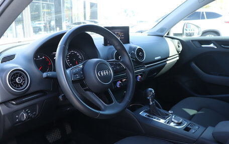 Audi A3, 2019 год, 1 980 000 рублей, 13 фотография