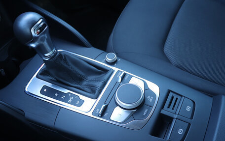 Audi A3, 2019 год, 1 980 000 рублей, 15 фотография