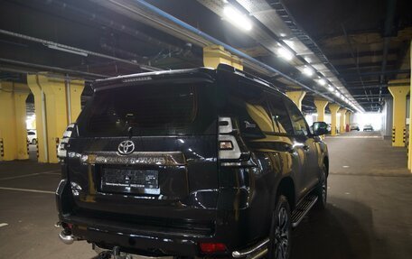 Toyota Land Cruiser Prado 150 рестайлинг 2, 2022 год, 10 499 000 рублей, 8 фотография