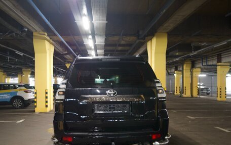 Toyota Land Cruiser Prado 150 рестайлинг 2, 2022 год, 10 499 000 рублей, 7 фотография