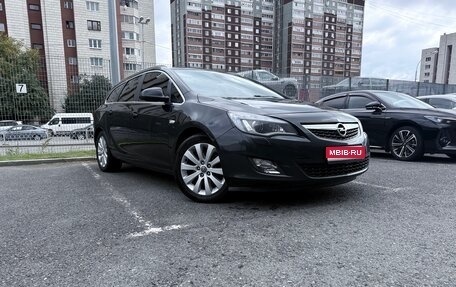 Opel Astra J, 2012 год, 715 000 рублей, 1 фотография